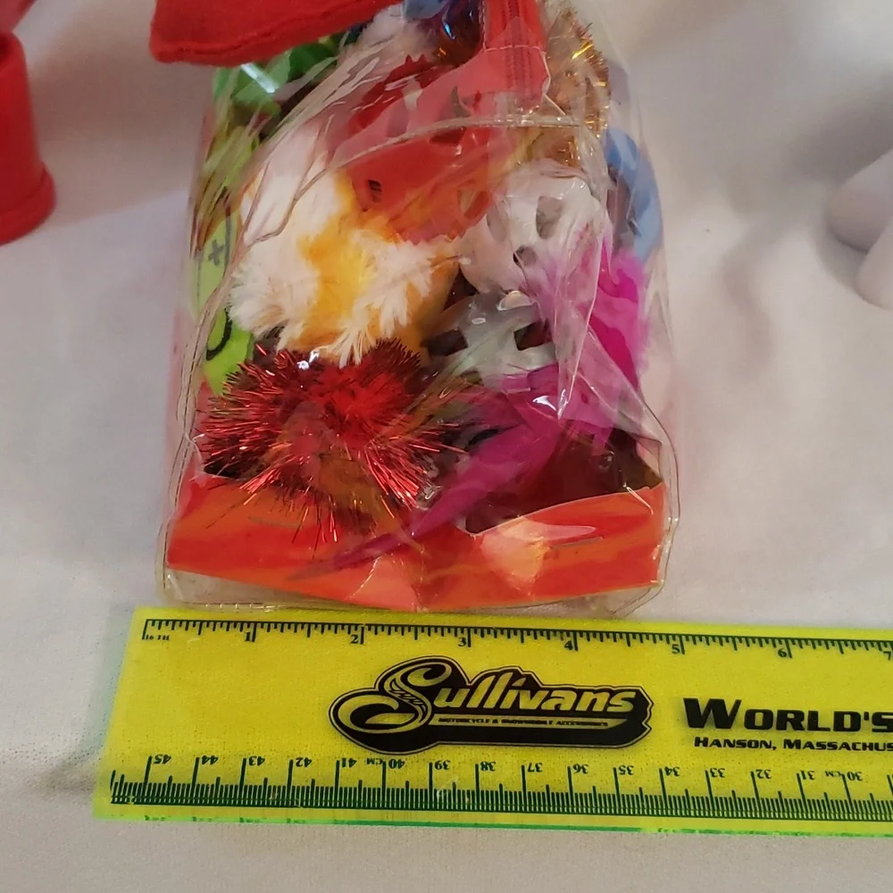 NWOT Suitcase of 20 Cat Toys with Bowls